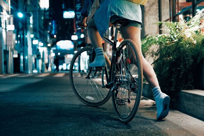 road-street-people-girl